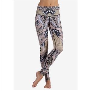 Yoga Democracy small high waist yoga leggings